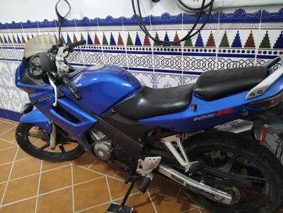 HONDA CB 125 R